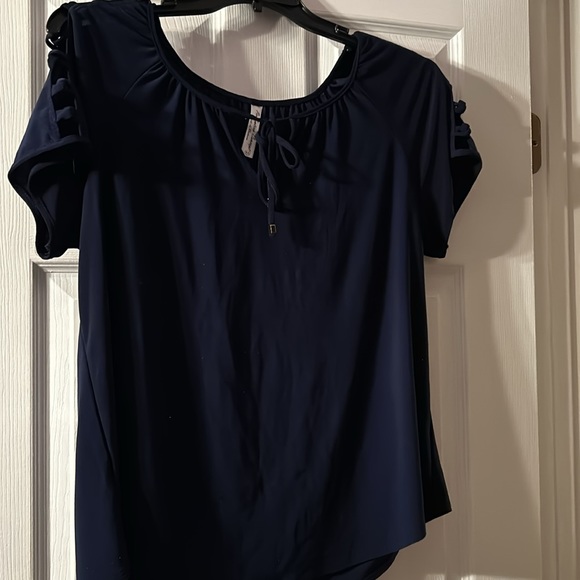 Navy Blue Top XL 🩷 - Picture 4 of 8